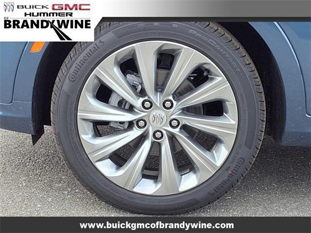 new 2025 Buick Envista car, priced at $32,209