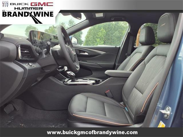 new 2025 Buick Envista car, priced at $32,209