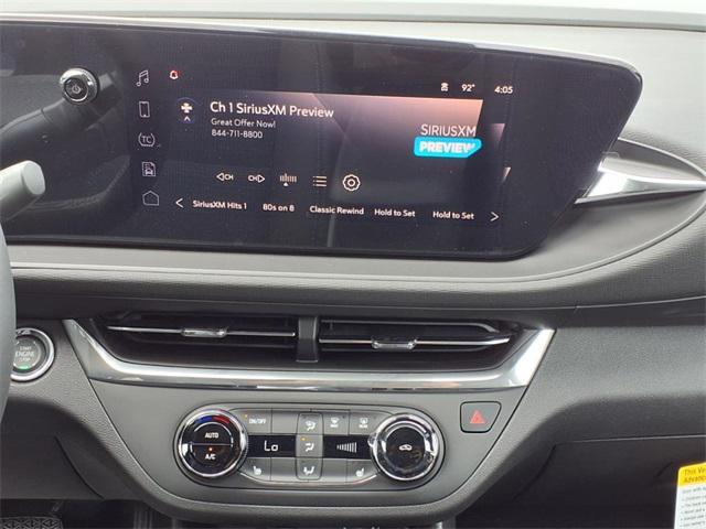 new 2025 Buick Envista car, priced at $28,499