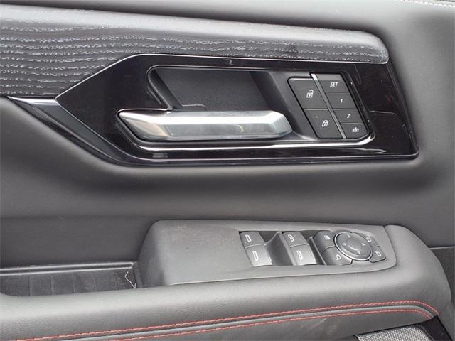 new 2025 GMC Yukon car, priced at $101,284
