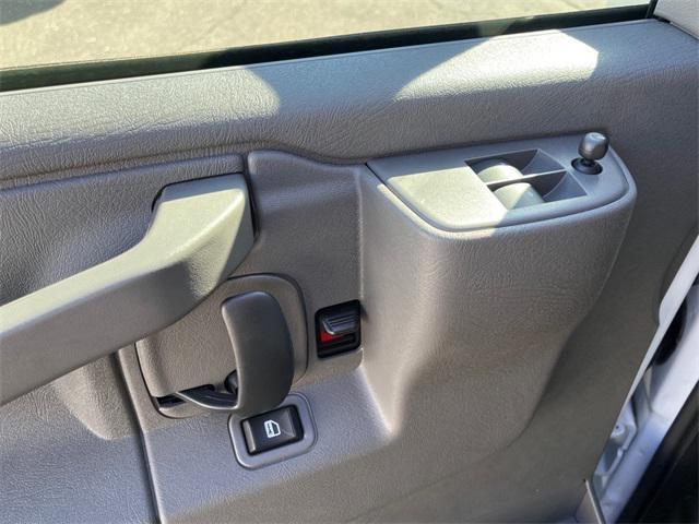 new 2024 GMC Savana 2500 car