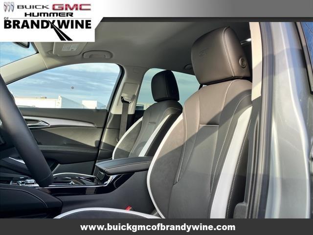 new 2025 Buick Envision car