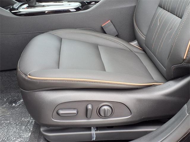 new 2025 Buick Envista car, priced at $32,209