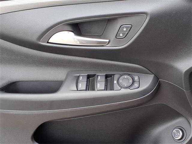 new 2025 Buick Envista car, priced at $32,209