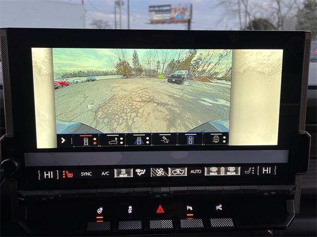 new 2025 GMC HUMMER EV Pickup car