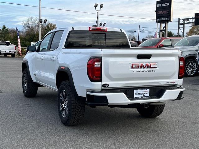 new 2024 GMC Canyon car