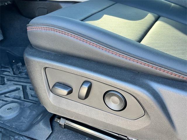 new 2024 GMC Canyon car