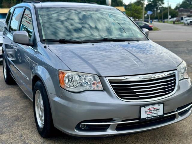 used 2015 Chrysler Town & Country car, priced at $7,495