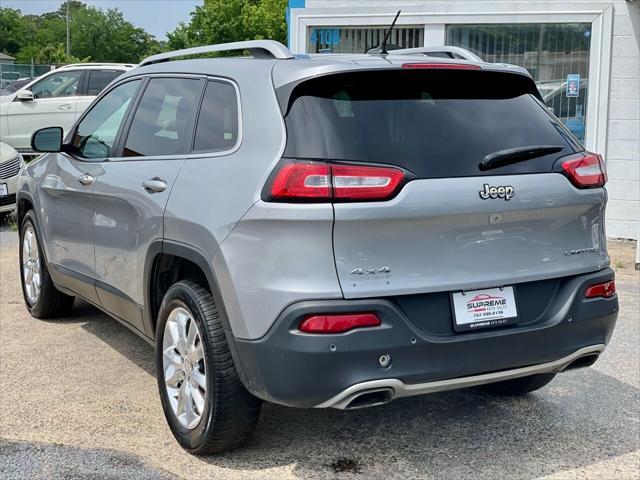 used 2015 Jeep Cherokee car, priced at $10,495