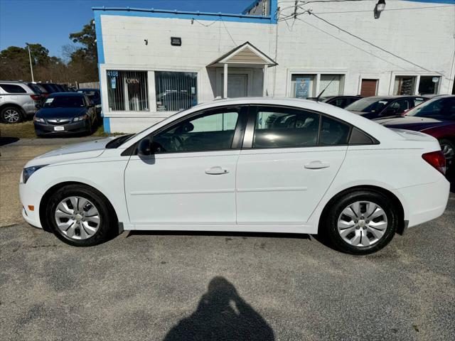 used 2014 Chevrolet Cruze car, priced at $5,995