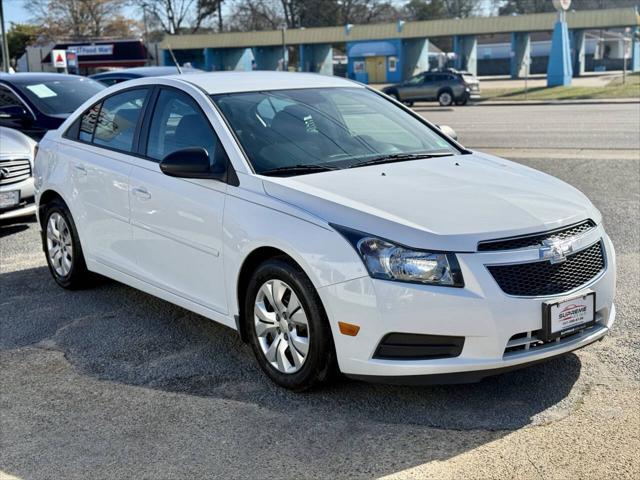 used 2014 Chevrolet Cruze car, priced at $5,995