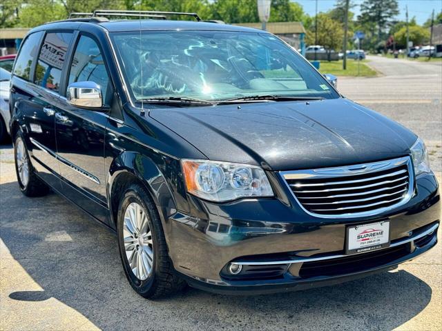 used 2015 Chrysler Town & Country car, priced at $9,295