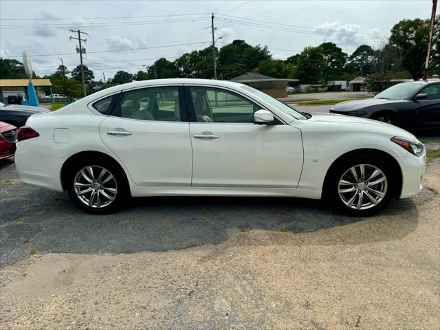 used 2015 INFINITI Q70 car, priced at $11,495