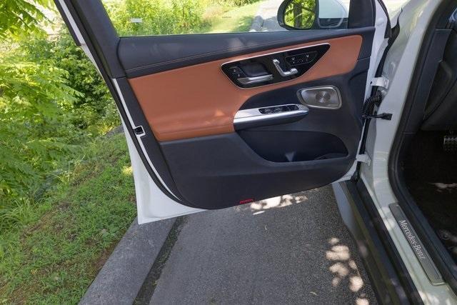 new 2025 Mercedes-Benz GLC 350e car, priced at $69,500