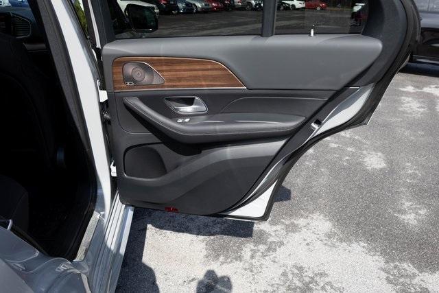 new 2025 Mercedes-Benz GLE 450 car, priced at $84,530