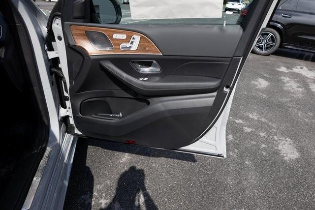 new 2025 Mercedes-Benz GLE 450 car, priced at $84,530