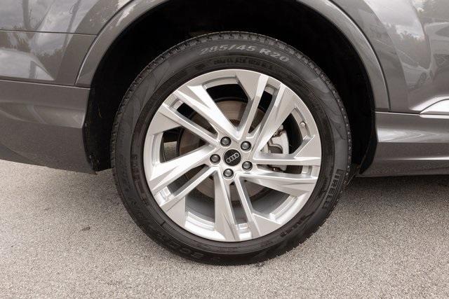 used 2024 Audi Q7 car, priced at $51,499