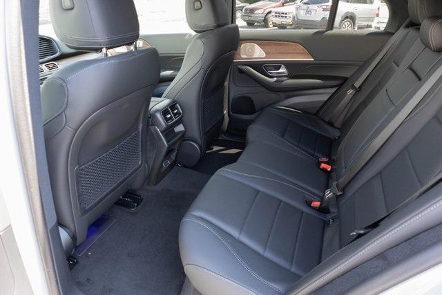 new 2025 Mercedes-Benz GLE 450 car, priced at $84,530