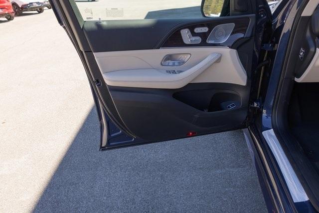 new 2025 Mercedes-Benz GLS 450 car, priced at $100,600