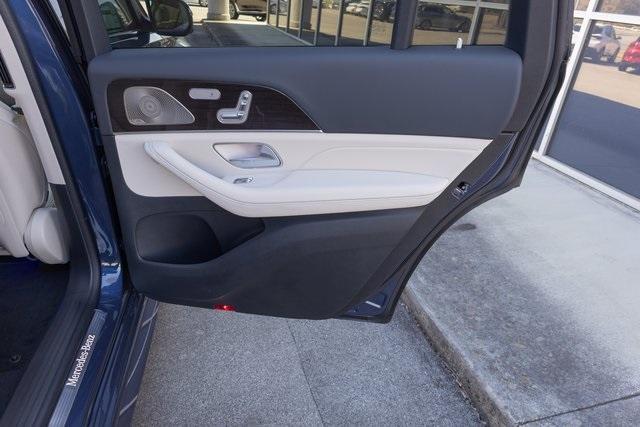 new 2025 Mercedes-Benz GLS 450 car, priced at $100,600