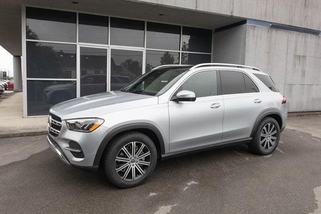 new 2025 Mercedes-Benz GLE 450 car, priced at $75,795