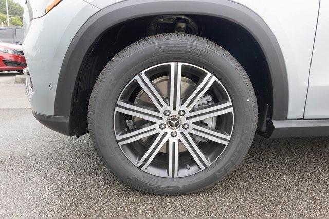 new 2025 Mercedes-Benz GLE 450 car, priced at $75,795