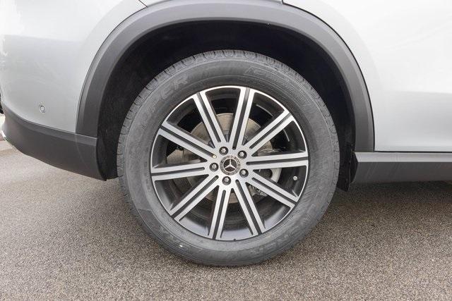 new 2025 Mercedes-Benz GLE 450 car, priced at $75,795