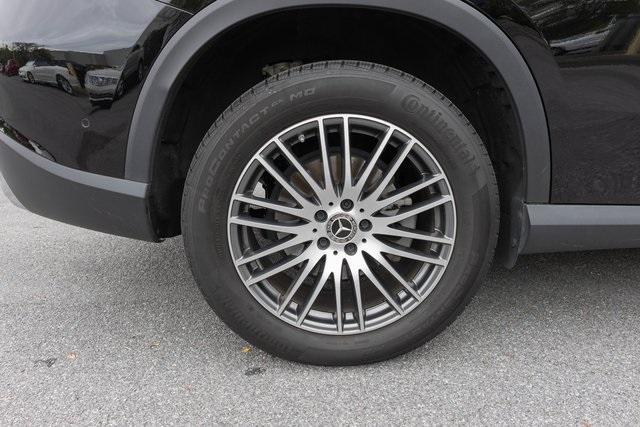 used 2024 Mercedes-Benz GLC 300 car, priced at $41,999