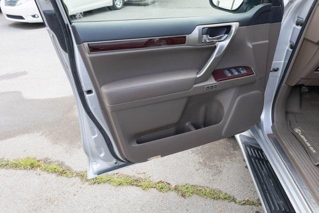 used 2019 Lexus GX 460 car, priced at $32,999