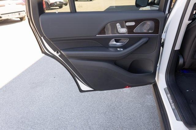 new 2025 Mercedes-Benz GLS 450 car, priced at $94,985