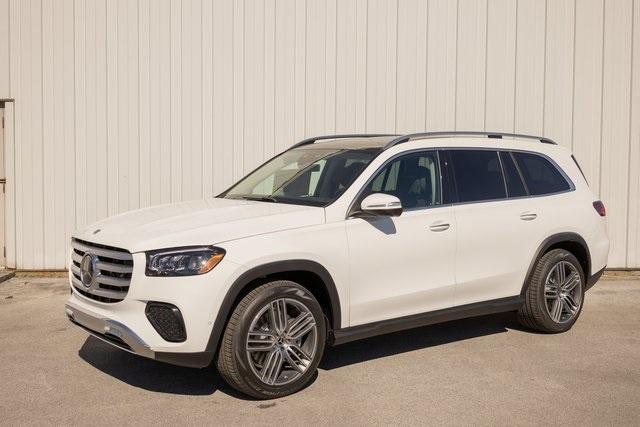 new 2025 Mercedes-Benz GLS 450 car, priced at $94,985