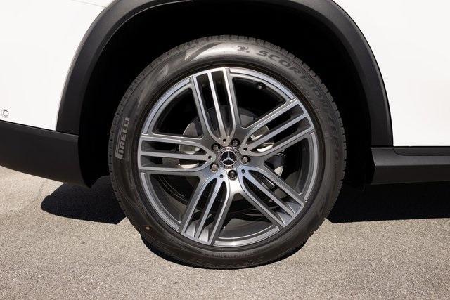 new 2025 Mercedes-Benz GLS 450 car, priced at $94,985