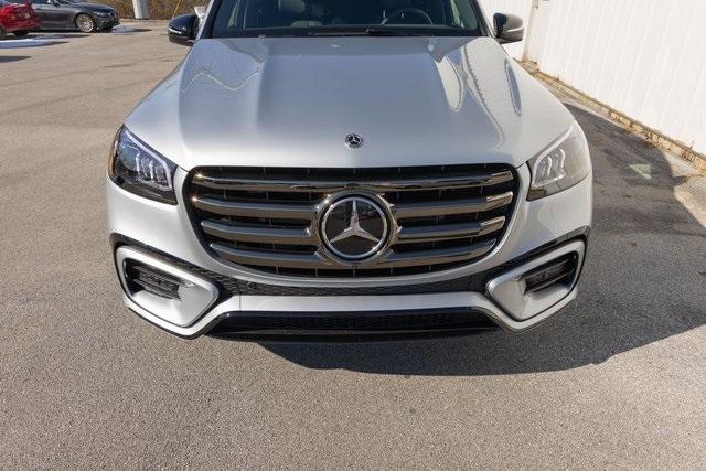new 2025 Mercedes-Benz GLS 450 car, priced at $95,865