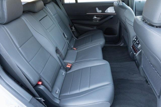 new 2025 Mercedes-Benz GLS 450 car, priced at $95,865