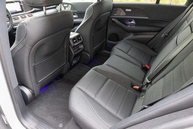 new 2025 Mercedes-Benz GLE 580 car, priced at $100,180