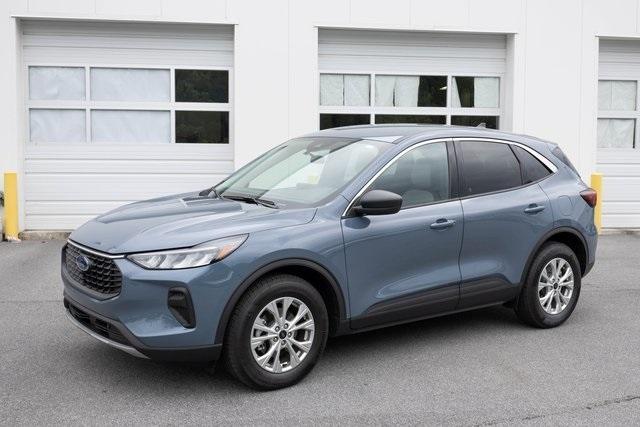 used 2023 Ford Escape car, priced at $24,999