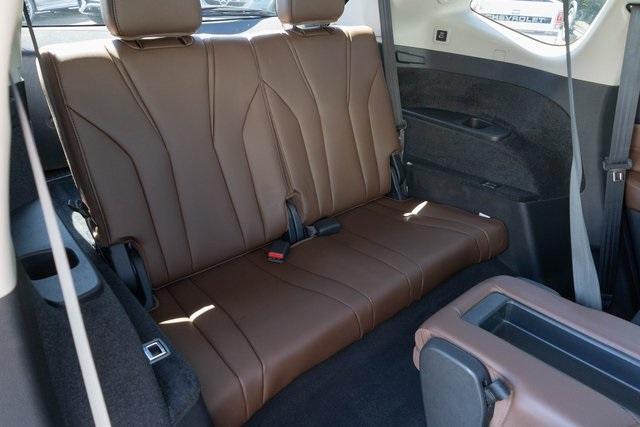 used 2023 Acura MDX car, priced at $43,999