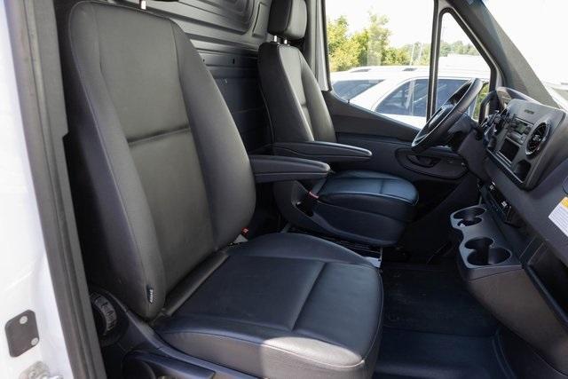 used 2025 Mercedes-Benz Sprinter 2500 car, priced at $47,999