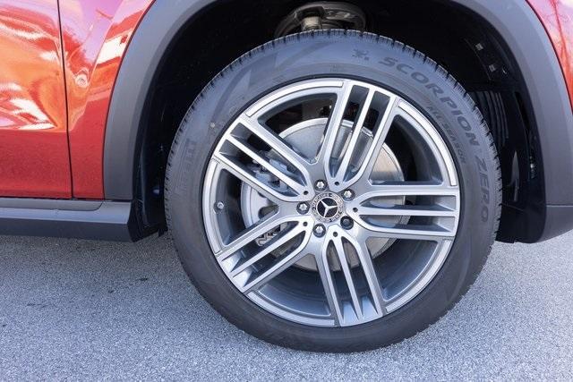 new 2025 Mercedes-Benz GLS 450 car, priced at $94,065