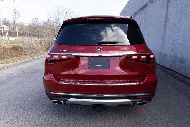 new 2025 Mercedes-Benz GLS 450 car, priced at $94,065