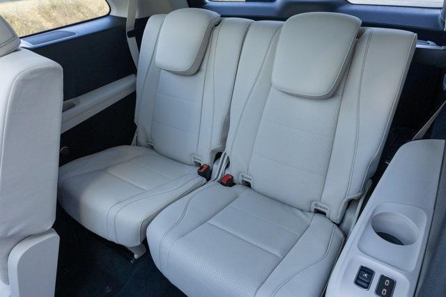 new 2025 Mercedes-Benz GLS 450 car, priced at $94,065