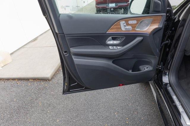 new 2025 Mercedes-Benz GLE 450 car, priced at $80,145