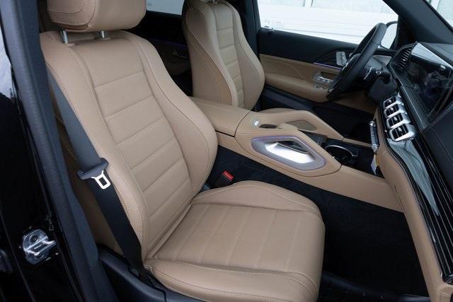 new 2025 Mercedes-Benz GLE 450 car, priced at $85,575