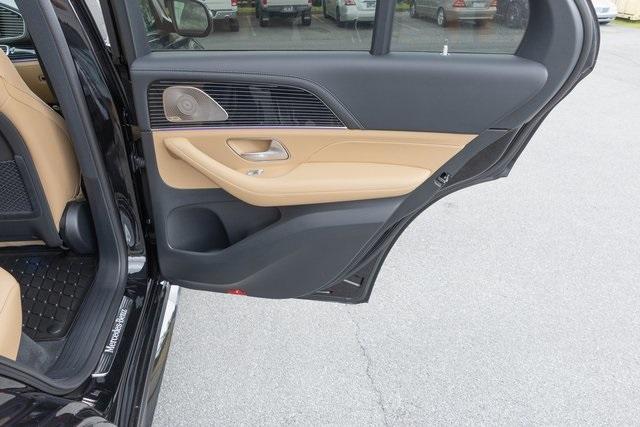 new 2025 Mercedes-Benz GLE 450 car, priced at $85,575