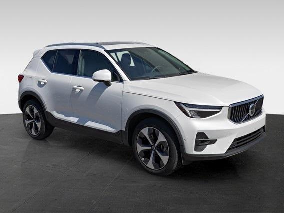 used 2024 Volvo XC40 car, priced at $32,699
