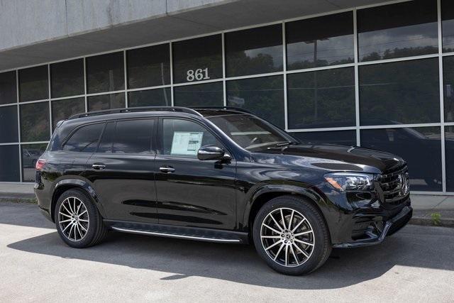 new 2025 Mercedes-Benz GLS 450 car, priced at $106,935