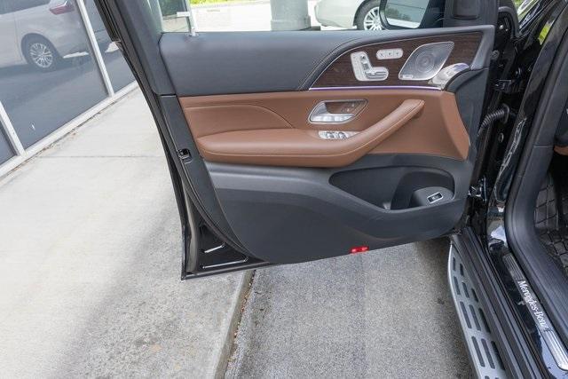 new 2025 Mercedes-Benz GLS 450 car, priced at $106,935