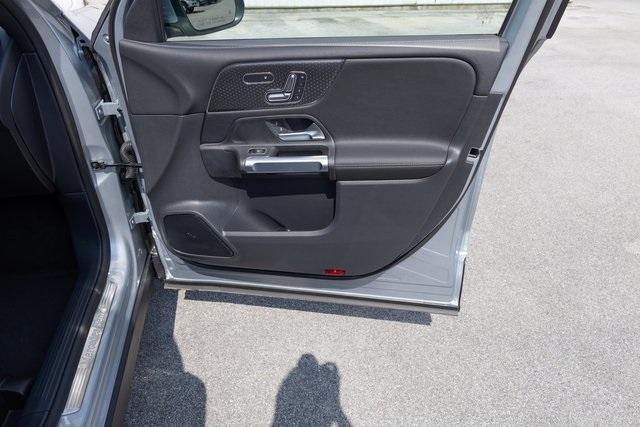 used 2025 Mercedes-Benz GLB 250 car, priced at $47,999
