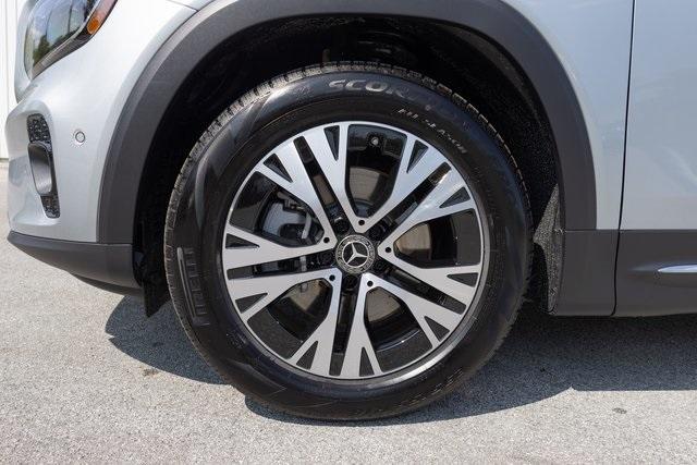 used 2025 Mercedes-Benz GLB 250 car, priced at $47,999
