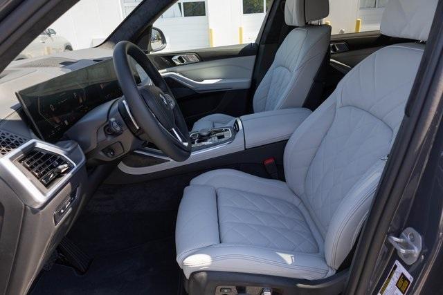 new 2026 BMW X7 car, priced at $96,175